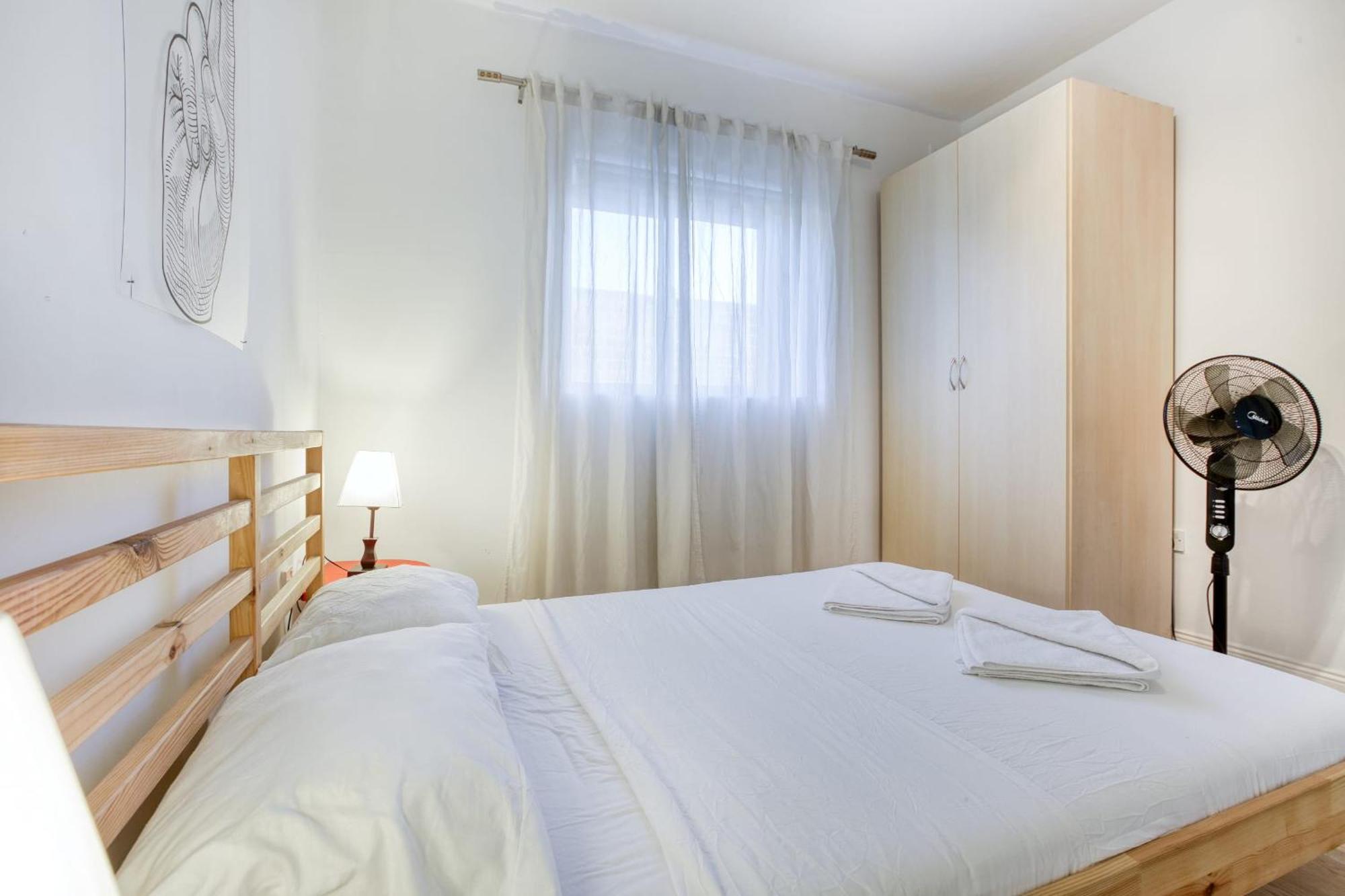 Seafront Apartment-Hosted By Sweetstay Pietà Exterior foto