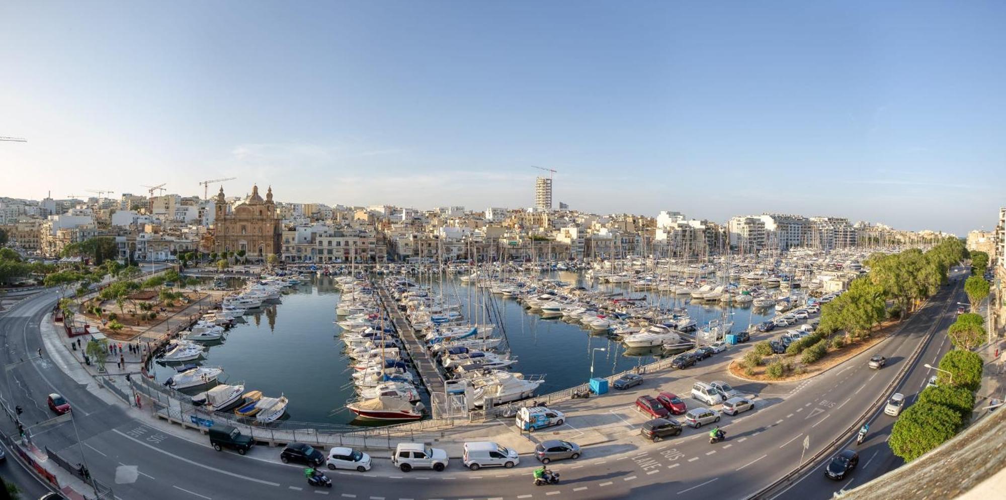 Seafront Apartment-Hosted By Sweetstay Pietà Exterior foto